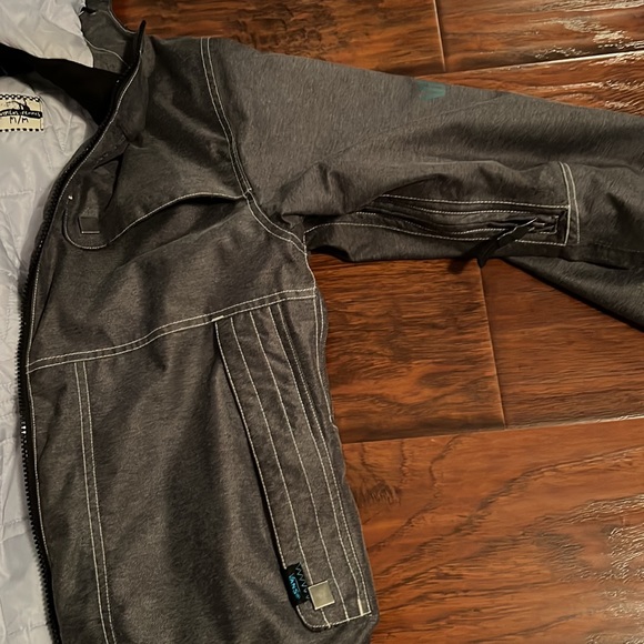 Vans winter ski jacket - Picture 5 of 7